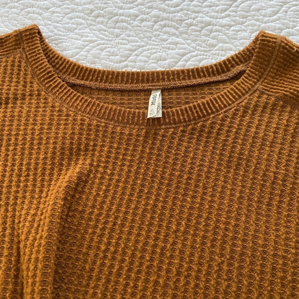 Mudd Waffle Knit Long Sleeve Knotted Front Cozy Chestnut Brown Top Size XL - Picture 7 of 12